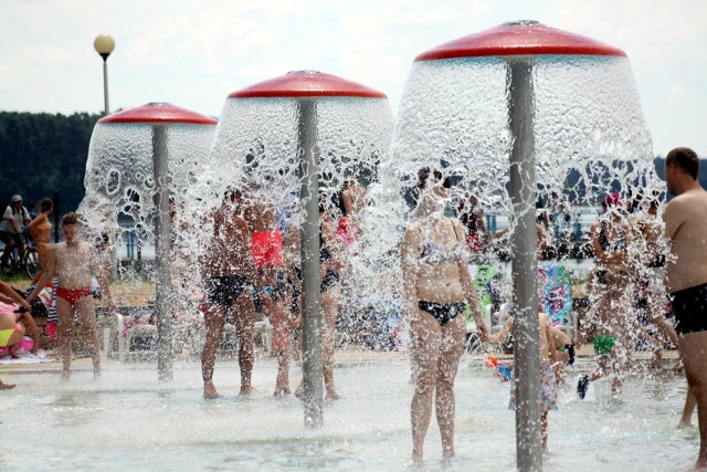Już w najbliższy weekend otwarcie kompleksu basenowego na Słonecznym Wrotkowie. W czerwcu kompleks będzie działać w weekendy, natomiast od lipca codziennie. W sezonie 2023 wzrosły ceny biletów.