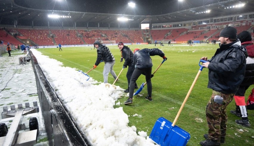 PKO Ekstraklasa. Janusz Niedźwiedź po meczu Widzewa z Jagiellonią: Ten remis przyjmujemy jako porażkę