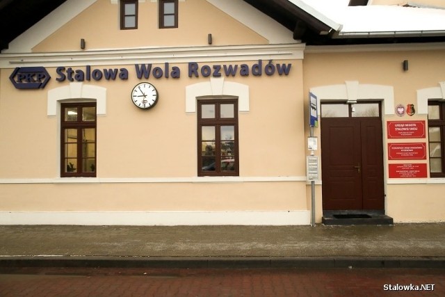 Dworzec kolejowy w Rozwadowie, gdzie jest punkt paszportowy