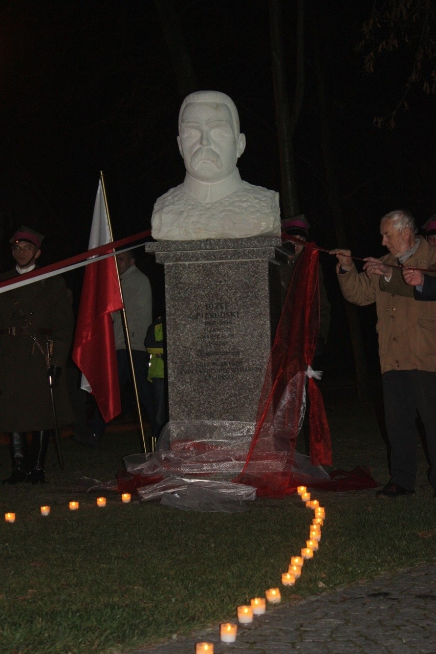 Pomnik Piłsudskiego w Zawierciu