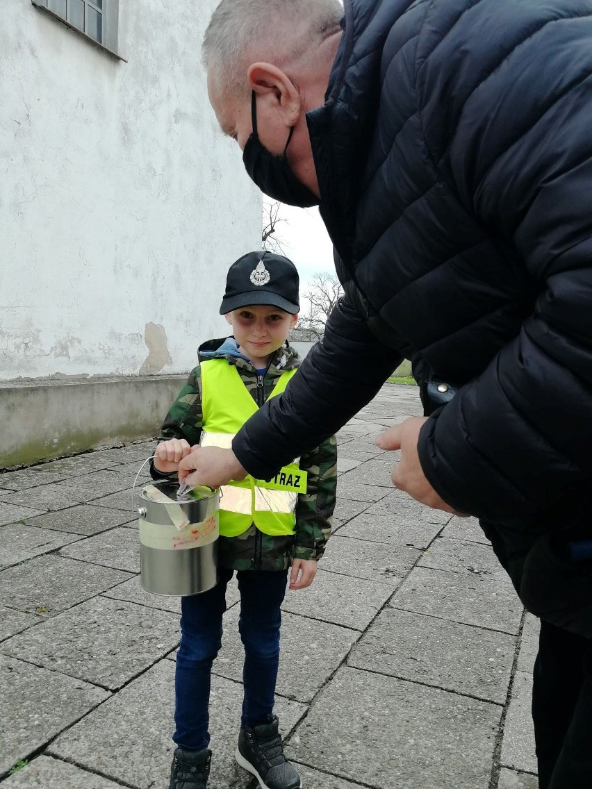 W zbiórce pomagali nawet najmłodsi strażacy