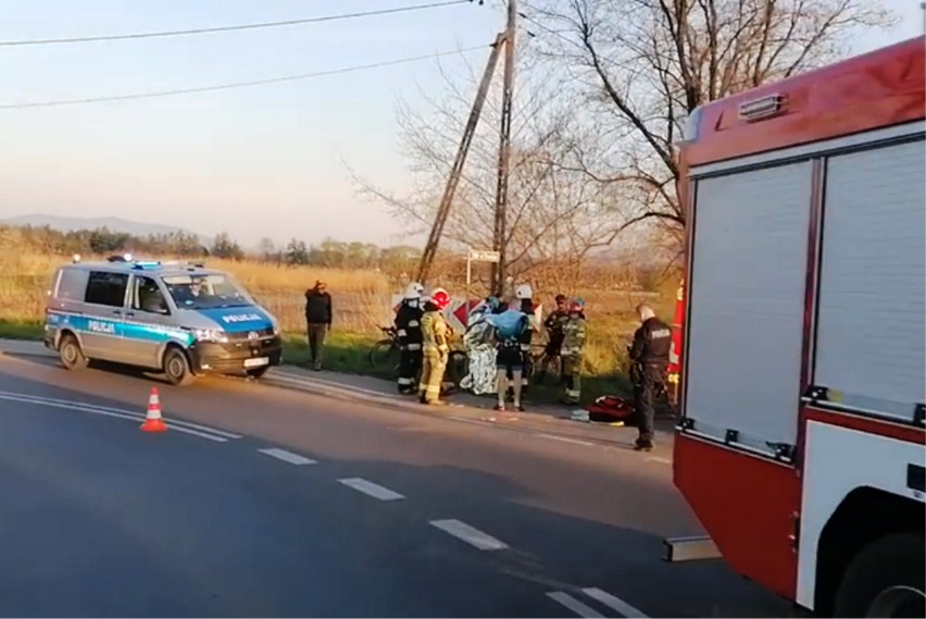 Do wypadku doszło na łuku ul. Bronowskiej w rejonie ul....