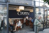 Kawiarnia Cafe Chopin na rynku w Katowicach otwarta. Obok wciąż trwa budowa ZDJĘCIA