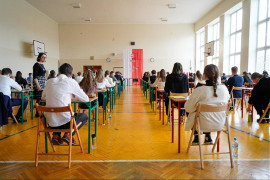 Średnie wyniki matur 2022. Ile osób zdało egzamin dojrzałości? Są już dane CKE!