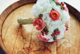 Ślub na jesień 2023 - takie kwiaty wybierz na ślub we wrześniu. Oto jesienne bukiety ślubne i kwiaty do ozdoby sali weselnej