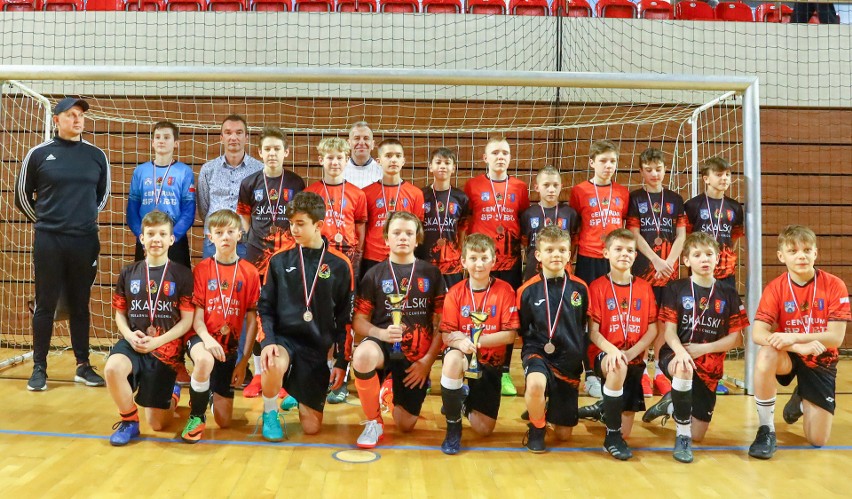 W Ostrowcu odbył się turniej piłkarski KSZO Cup. Wygrała Siarka Tarnobrzeg przed gospodarzami i Wisłą Junior Sandomierz. Zobacz zdjęcia