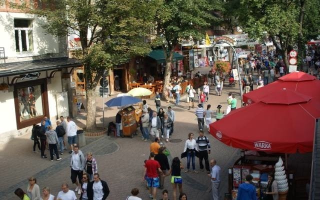 Handel na zakopiańskich Krupówkach wyrósł na turystyce. Od...