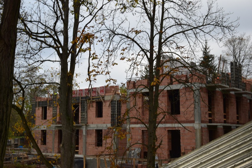 Budowa nowego Hotelu "Ossoliński***" w Sandomierzu idzie pełną parą. Z jakimi problemami boryka się inwestor? Zobaczcie zdjęcia