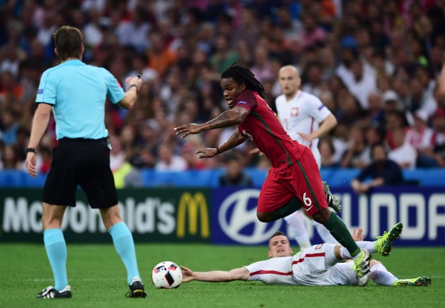 30.06.2016 marsyliamarsylia mecz pomiedzy polska a portugalia stade de velodrome euro 2016 - marsylia polska portugalianz - renato sanches / krzysztof maczynski euro 2016 match between poland and portugal in marseille stade de velodromefot. bartek syta / polska press