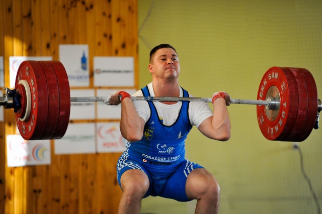 Arkadiusz Michalski uzyskał w Splicie 387 kg w dwuboju.