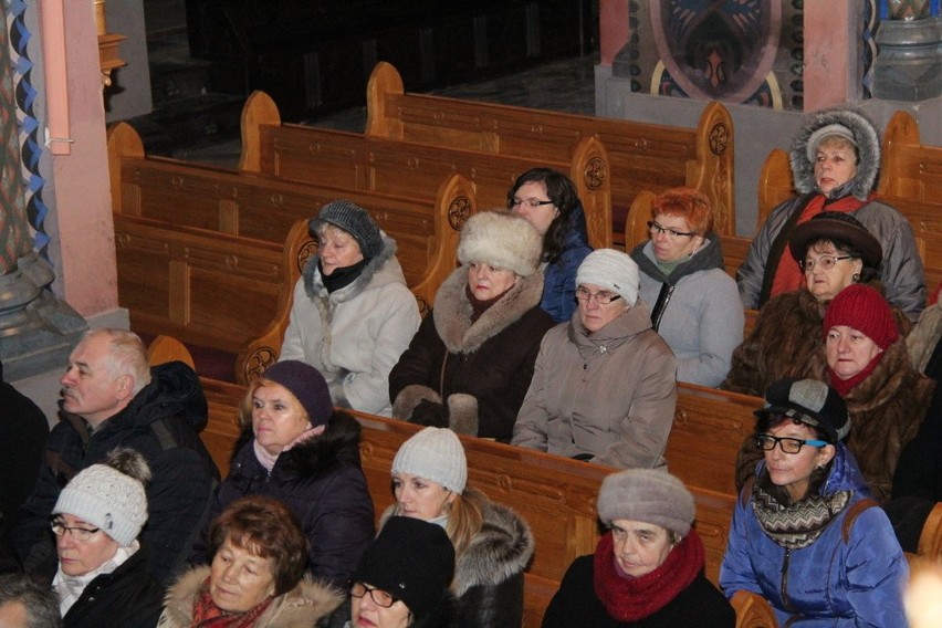 Koncert kolęd i pastorałek w dąbrowskiej bazylice NMP...