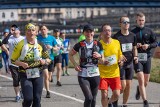Kraków. Prawie trzy tysiące osób przebiegło trasę Półmaratonu Marzanny ZDJĘCIA 