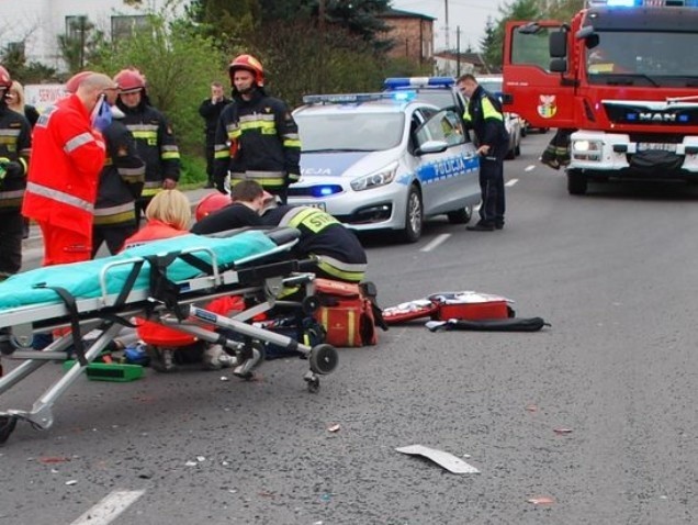 Groźny wypadek motocyklisty. Został zabrany do szpitala...