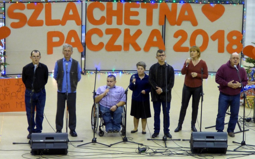 Góra darów dla potrzebujących. Finał Szlachetnej Paczki 2018 w Busku-Zdroju [ZDJĘCIA]