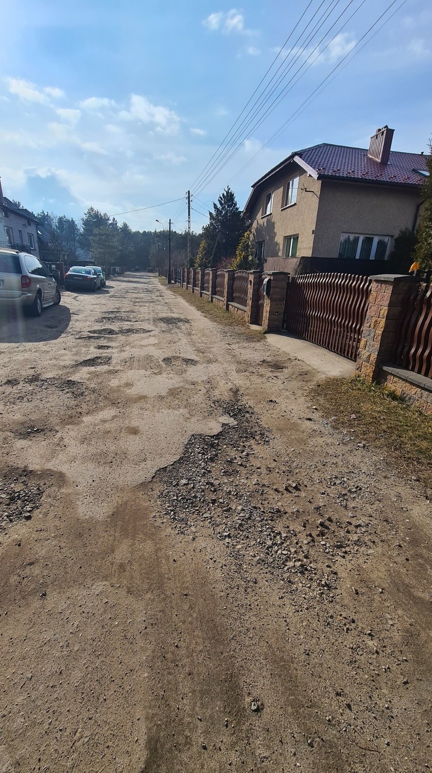 Ulica Skowronkowa w Dąbrowie Górniczej od lat czeka na...