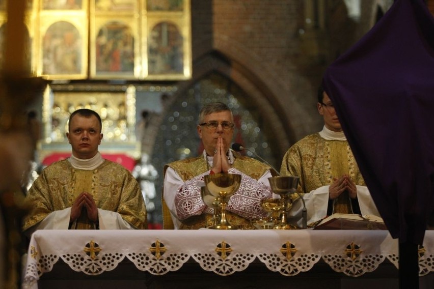 W katedrze rozpoczęło się Triduum Paschalne. Od piątku Noc Konfesjonałów (FOTO)