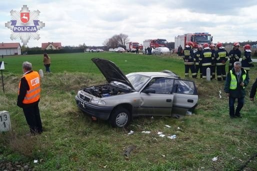 Wypadek na niestrzeżonym przejeździe kolejowym w Krężnicy Jarej