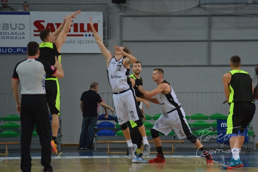Kasztelan Basketball Cup 2015. Energa Czarni Słupsk -  King Wilki Morskie Szczecin [zdjęcia]