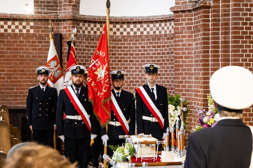 Profesor Aleksander Hubert Walczak pożegnany przez rodzinę i bliskich na Cmentarzu Centralnym w Szczecinie