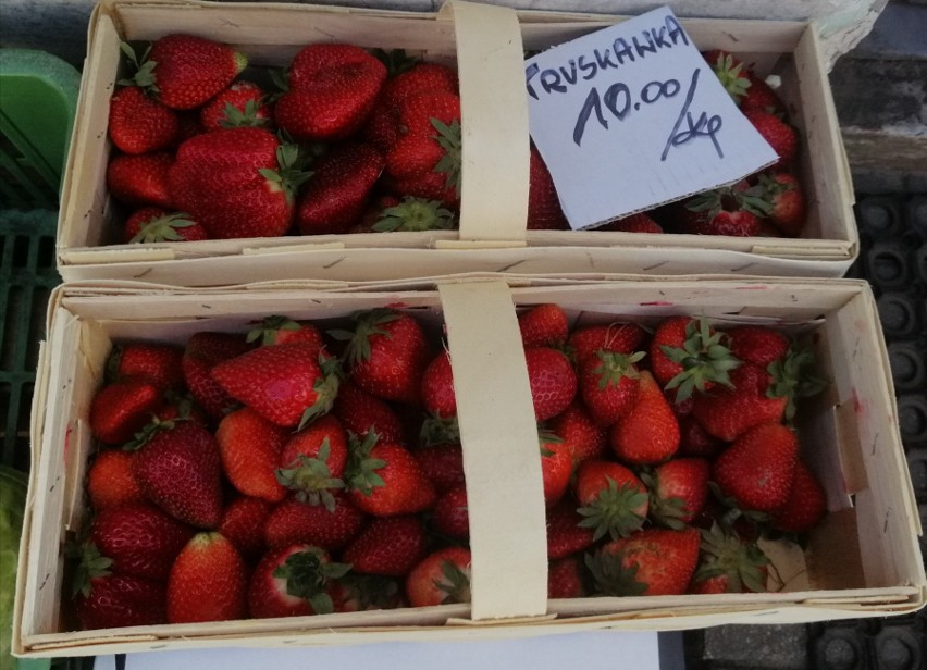 Ceny truskawek spadają codziennie