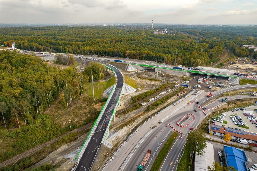 Węzeł Giszowiec w Katowicach: w listopadzie 2021 gotowa piąta łącznica DK 86 i 81. Inwestycja zakończy się w 2022. Stan prac: 75 proc.