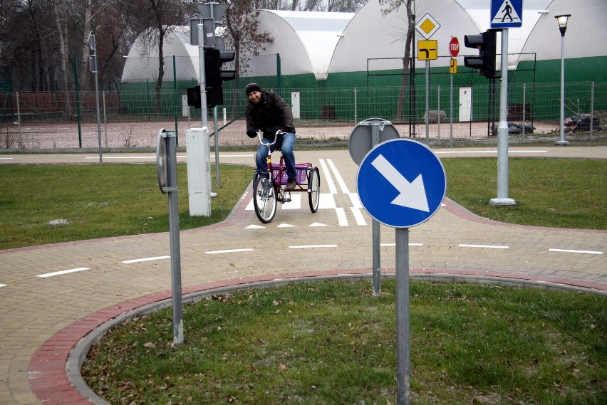 Miasteczko Ruchu Drogowego w Lublinie otwarte. Dzieci nauczą się jeździć (ZDJĘCIA, WIDEO)