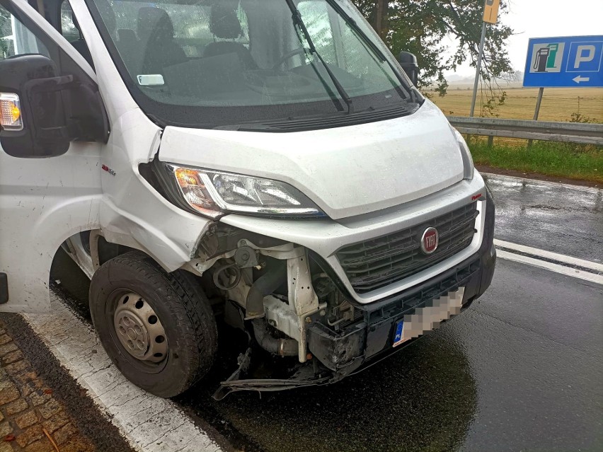 Wypadek przy autostradzie A4. Zablokowany węzeł Kostomłoty...