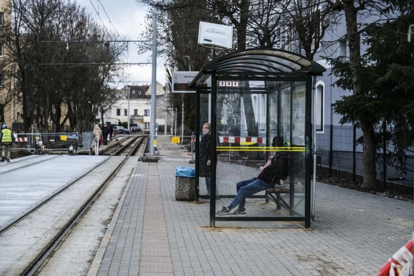 Przystanek "Warneńczyka" w stronę pętli "Elana"