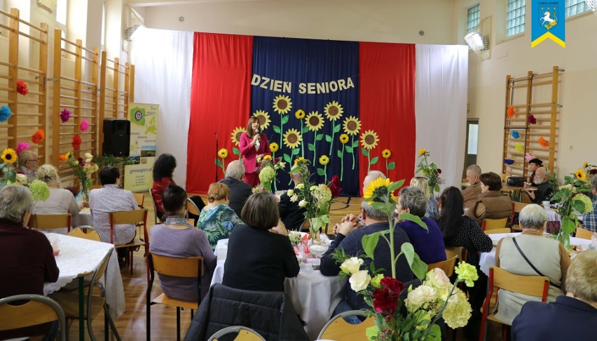 W szkole w Grotnikach zorganizowano Dzień Seniora ZDJĘCIA