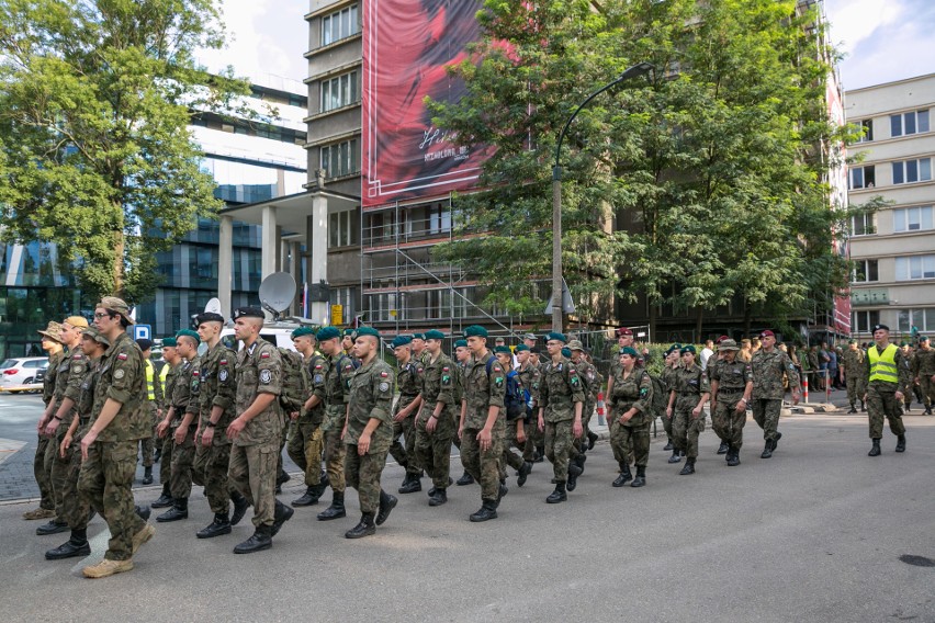 Kraków. Wymarsz Kadrówki, nowe odznaczenie państwowe i...