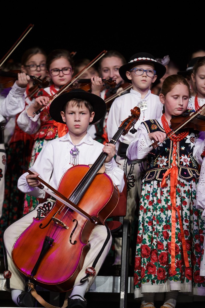 Tarnów. Mała Armia Janosika na scenie "Solskiego" [ZDJĘCIA]