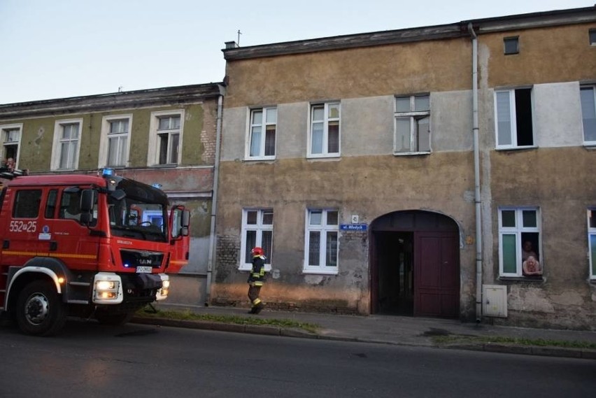 Huk i dym przeraziły okolicznych mieszkańców.