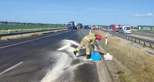 Na trasie zderzyły się dwa samochody ciężarowe