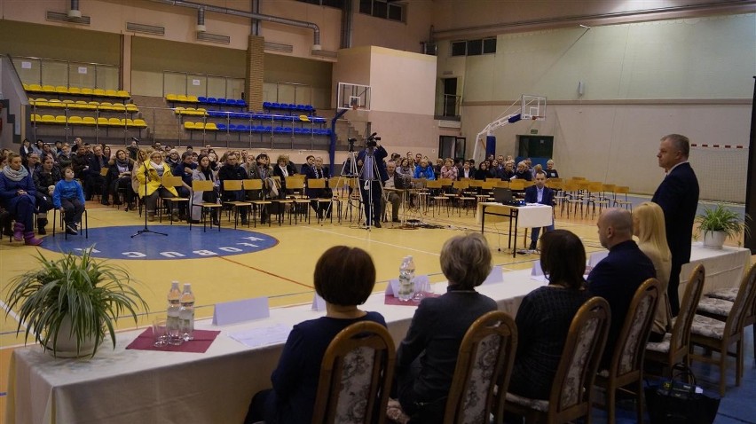 Likwidują gimnazjum w Kłobucku, zmieniła się rejonizacja...