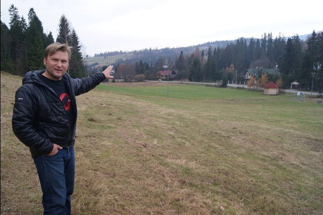 Michał Glonek w miejscu, gdzie dawniej działał stadion biegowy. - W tym roku go jednak nie będzie - mówi zniechęcony