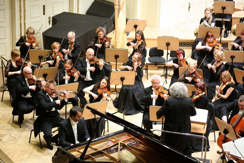 Saleem Abboud Ashkar i Orkiestra  Filharmonii Poznańskiej...