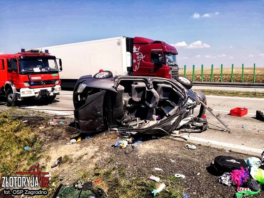 Wypadek na A4 pomiędzy węzłami Jadwisin i Chojnów