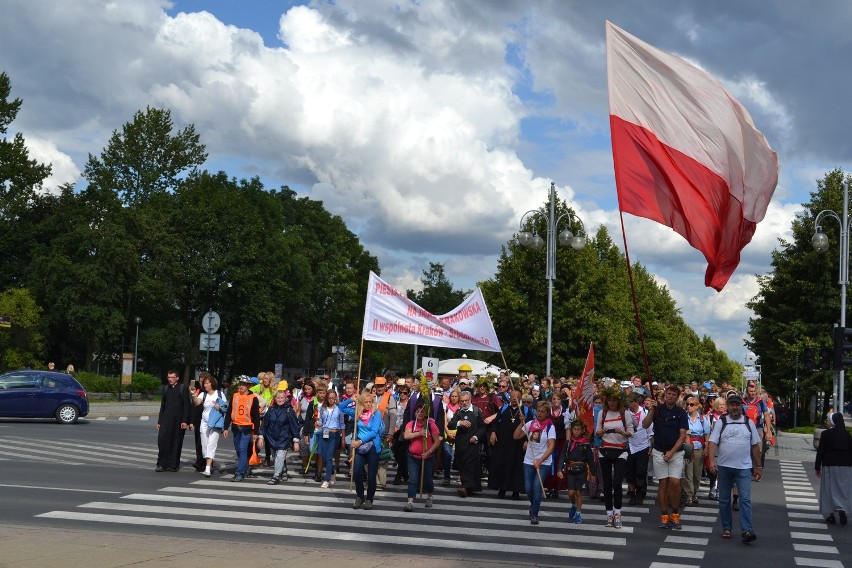 Pielgrzymka Krakowska dotarła na Jasną Górę [ZDJĘCIA]