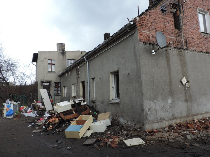 Pożar wybuchł przed godz. 4.00 w budynku wielorodzinnym przy...