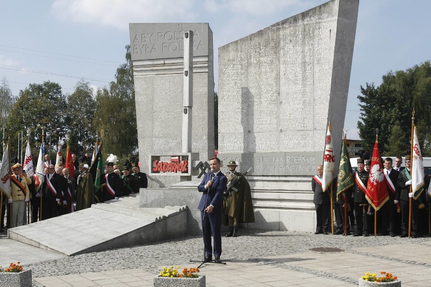 Prezydent Andrzej Duda w Jastrzębiu na uroczystościach...