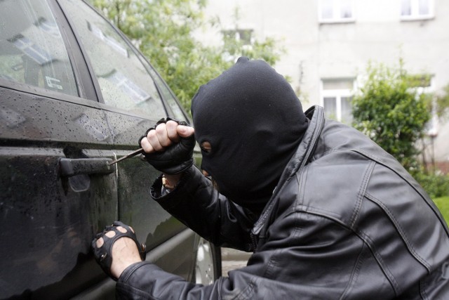BSW: "dla dobra policji" tuszowano sprawę policjanta i "wykupki" kradzionego samochodu?