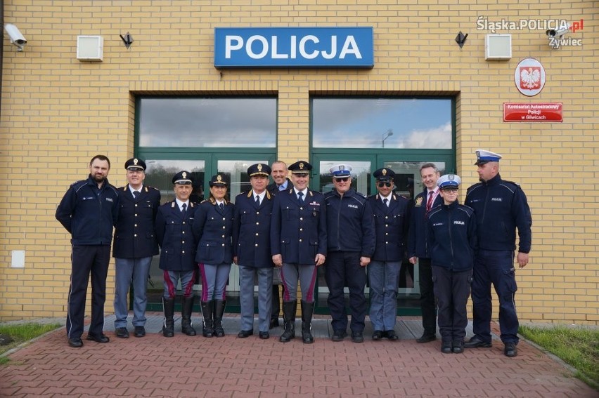 Włoscy policjanci z prowincji Ascoli Piecento złożyli wizytę...