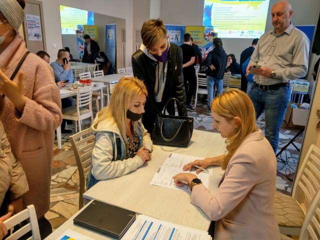 Tak wyglądały dni konsultacji dla uchodźców z Ukrainy w Inowrocławiu. Już jutro natomiast - targi pracy w CKU w Toruniu.
