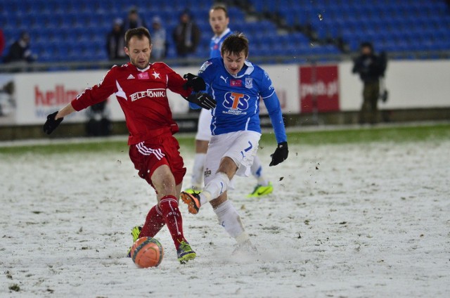 W sezonie zasadniczym Wisła przegrała w Poznaniu na śniegu 0:2