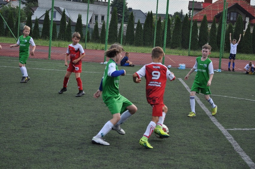 Orlicy z Przemyśla ponownie triumfowali w turnieju w Rzeszowie. Wygrali cztery mecze i jeden zremisowali