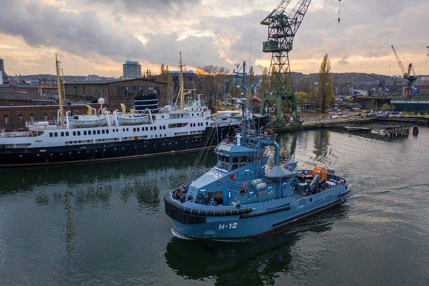 Pracowite dni w stoczni Remontowa Shipbuilding. Dwa statki oddane armatorom, jeden na próbach morskich