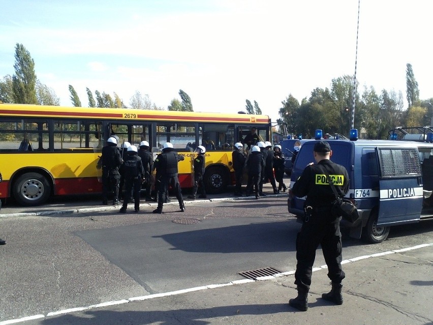 Policja walczy z kibicami przed Euro2012 [ZDJĘCIA]