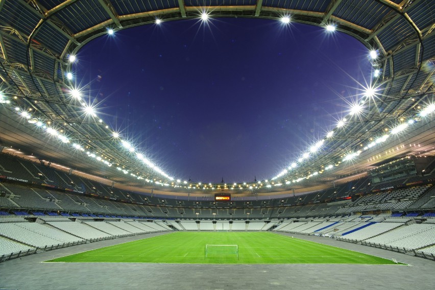 Stade de France w Saint-Denis. Rozegranych zostanie tu 7...