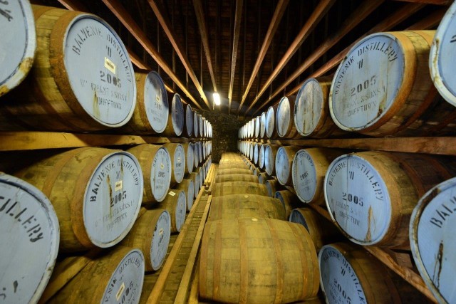 Beczki whisky to inwestycja niezależna od rynków finansowych