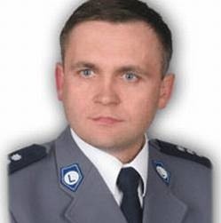 Mariusz Skiba rzecznik prasowy podkarpackiej policji jest ścigany listem gończym - wynika ze strony internetowej policji.